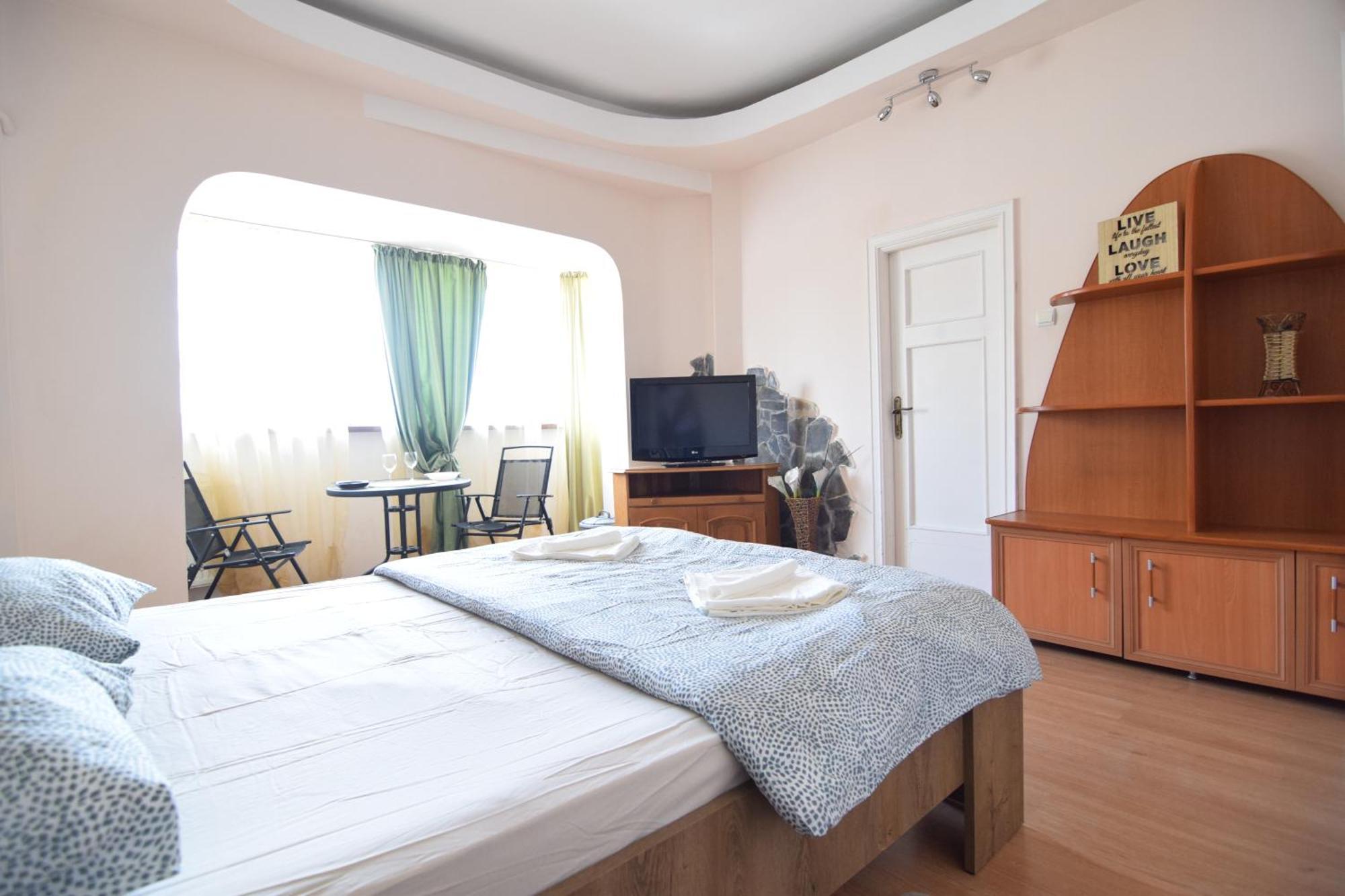Studio In The Center Of Bucarest Esterno foto